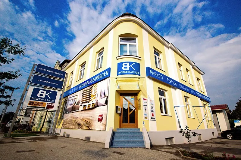 Weitwinkelansicht des Firmensitzes in St. Pölten